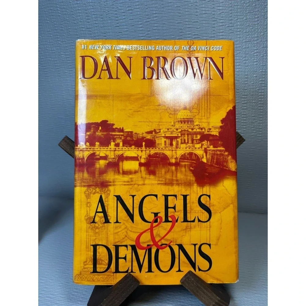 Angels & Demons Dan Brown Hardcover 2003 Robert Langdon series.